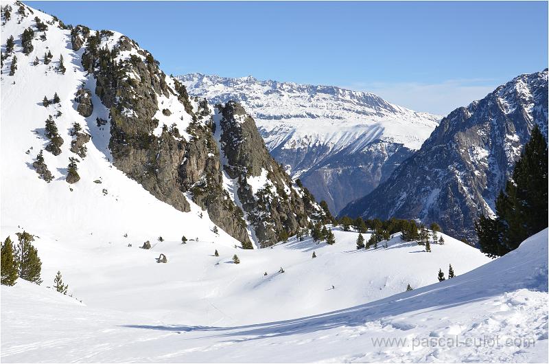 DSC_0446.jpg - Je suis mont� jusqu'au col de l'Infernet pour avoir la vue sur les Grandes Rousses et l'Alpe d'Huez.