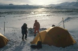 Le camp 2 face au Mittaglefflerbreen